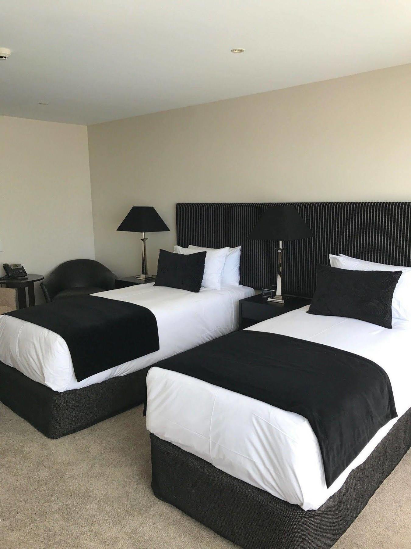 Hackthorne Gardens Luxury Accommodation Κράισττσερτς Εξωτερικό φωτογραφία